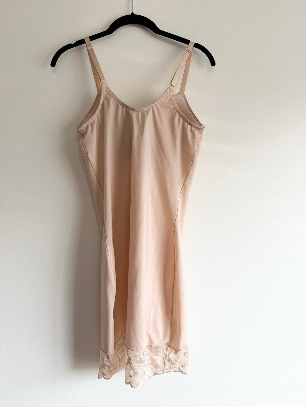 Assets by Spanx Size L Nude Built-In Bra Shaping Slip - Picture 3 of 7